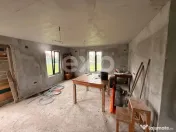 Casă semifinisată | Buzoiești | Teren generos 2.900 mp