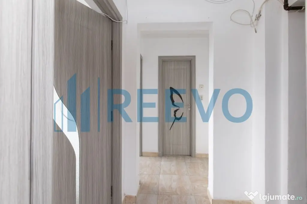 Apartament 3 camere decomandate, Zona Narcisa, Bacău