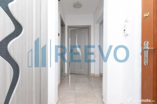 Apartament 3 camere decomandate, Zona Narcisa, Bacău