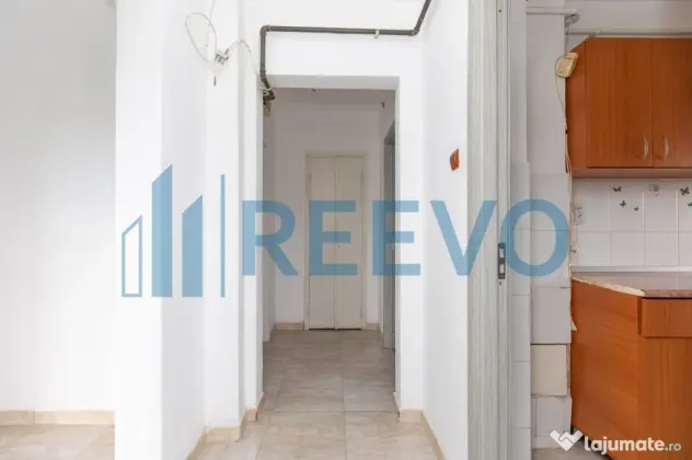 Apartament 3 camere decomandate, Zona Narcisa, Bacău