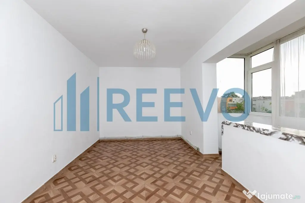 Apartament 3 camere decomandate, Zona Narcisa, Bacău