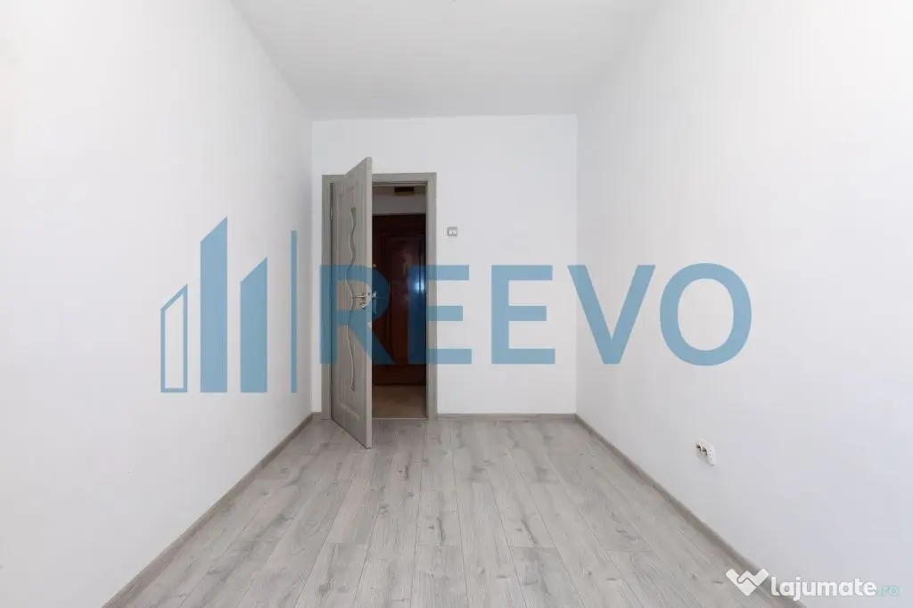 Apartament 3 camere decomandate, Zona Narcisa, Bacău