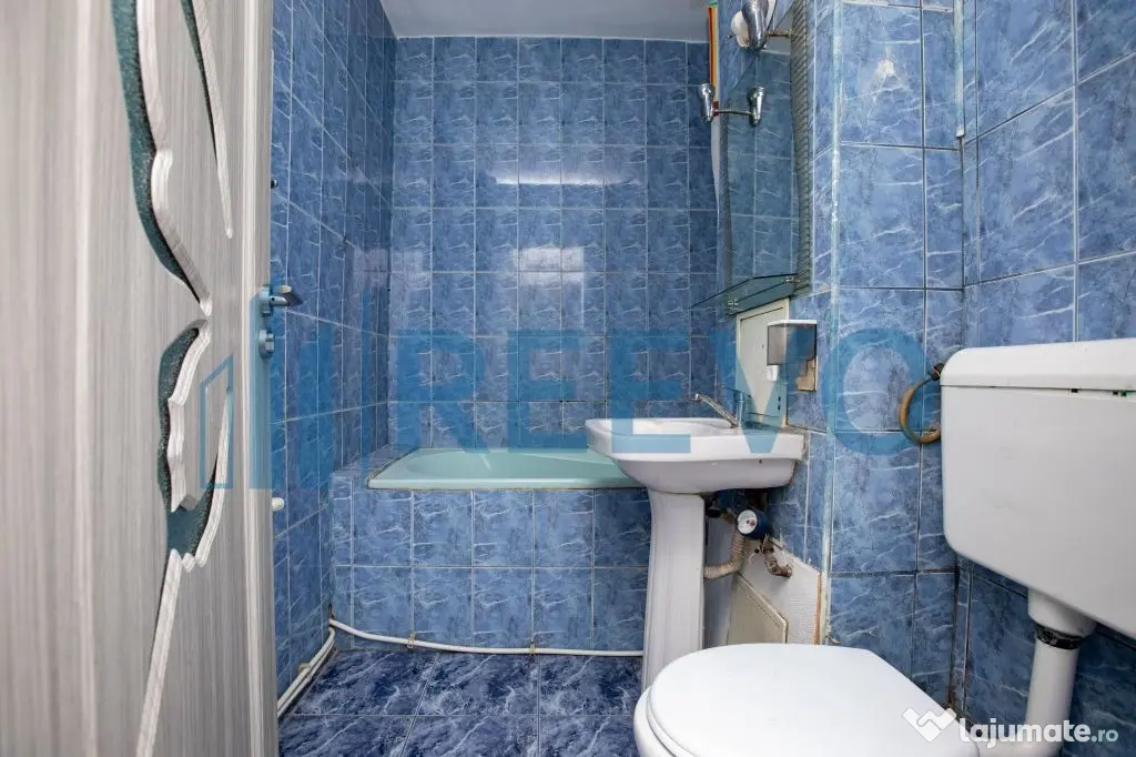 Apartament 3 camere decomandate, Zona Narcisa, Bacău