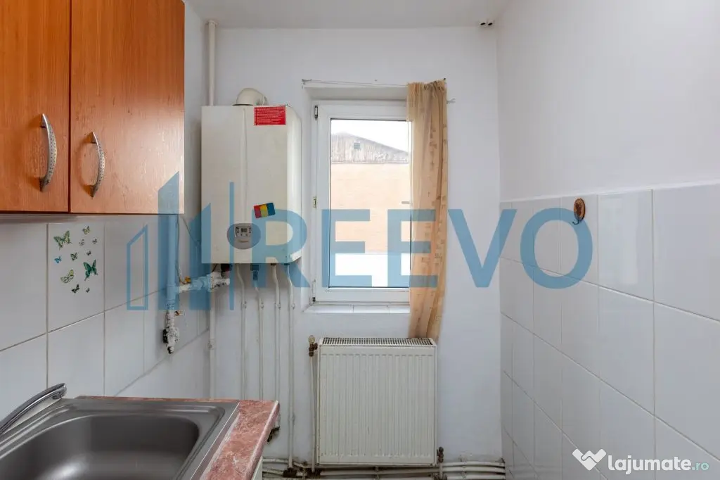 Apartament 3 camere decomandate, Zona Narcisa, Bacău