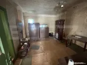 Casă cu 3 camere și un teren în suprafață de 1900 mp