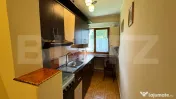 Vand apartament cu doua camere, la etajul 1, in zona Lama