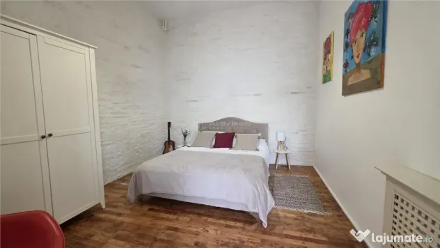 Casa boiereasca, eleganta,piscina, mobilata, teren 613 mp -