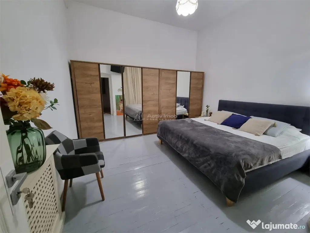 Casa boiereasca, eleganta,piscina, mobilata, teren 613 mp -