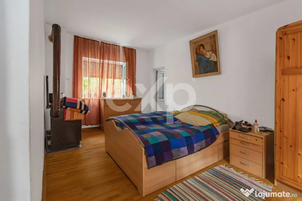 Casă spațioasă cu livadă în Buziaș