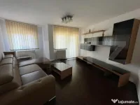 Centru Petroșani | 3 camere decomandat | Vedere spre Parân