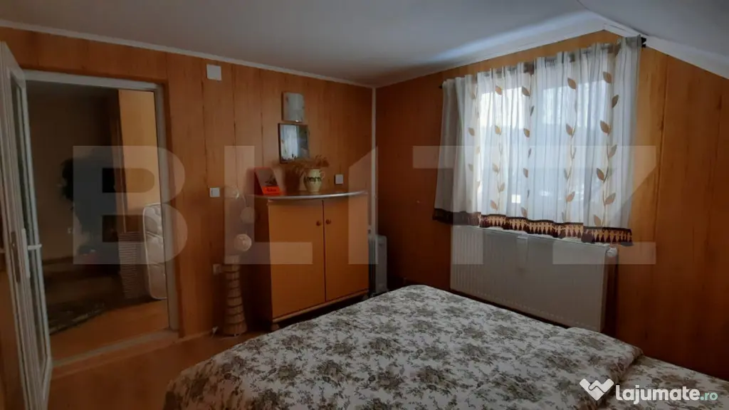 Cabană moderna din lemn 2017, 4 dormitoare, Șemineu, Tău