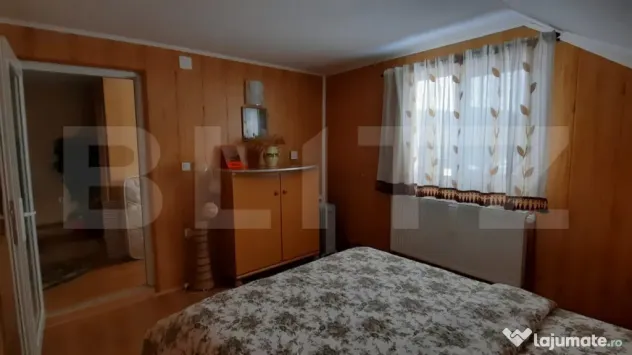 Cabană moderna din lemn 2017, 4 dormitoare, Șemineu, Tău