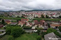 Casă mare D+P+2E (486 mp) – Ideală Mini-Bloc / 3 Apar...