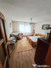 Casă mare D+P+2E (486 mp) – Ideală Mini-Bloc / 3 Apar...