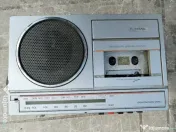 Radio casetofon Universum 