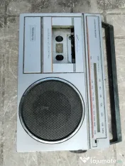 Radio casetofon Universum 