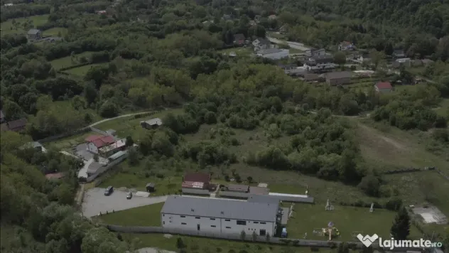 Pensiune de vanzare Avrig langa Brambura park