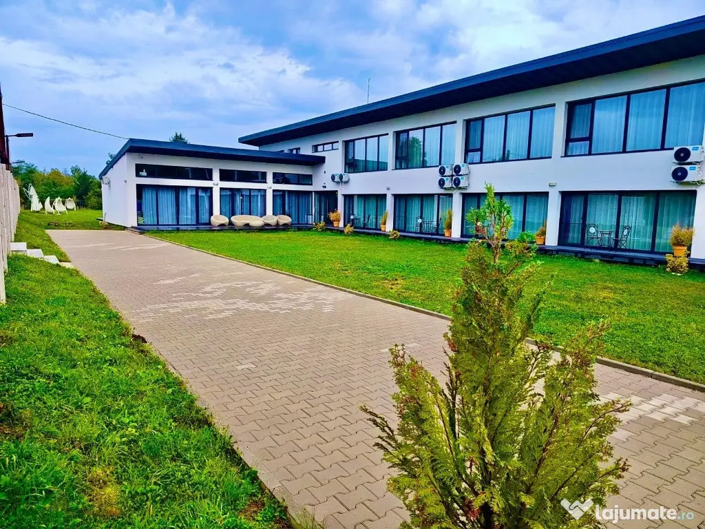 Pensiune de vanzare Avrig langa Brambura park