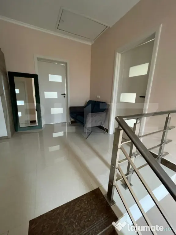 Casa de vanzare - 168 mp - 4 camere, zona Pensiunea Morariu