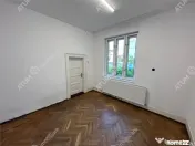 Casa individuala 3 camere garaj si teren 200 mp Calea Dumbra