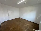Casa individuala 3 camere garaj si teren 200 mp Calea Dumbra