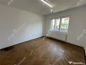 Casa individuala 3 camere garaj si teren 200 mp Calea Dumbra 