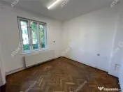 Casa individuala 3 camere garaj si teren 200 mp Calea Dumbra 