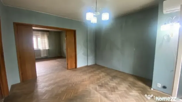 Apartament 3 camere in cladire cu 6 apartamente