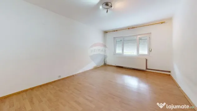 Apartament cu 2 camere de vânzare în zona Noua