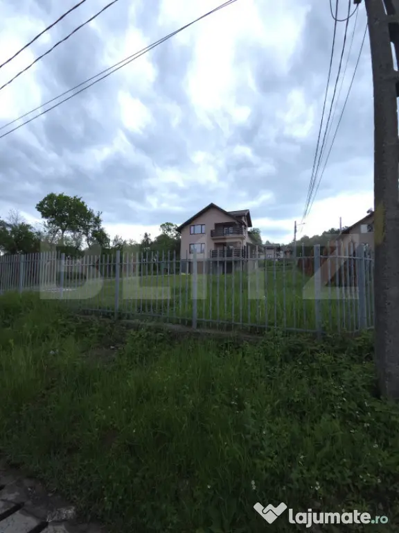Vilă în Pucioasa D+P+M | 784 mp teren | Priveliște spec