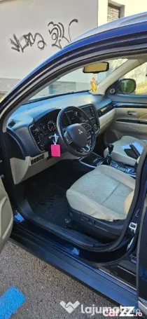 Mitsubishi Outlander 2.2DI-D 4WD 7 locuri diesel