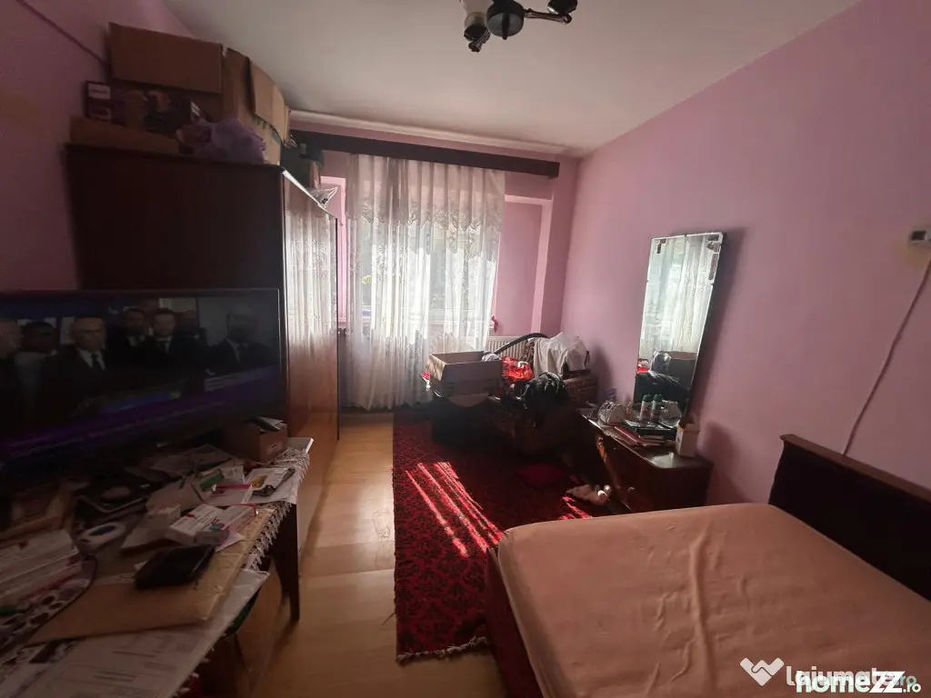 - Etaj 1- Apartament 3 camere 71mp, confort 1 decomandat, Ob - Braila (Braila)