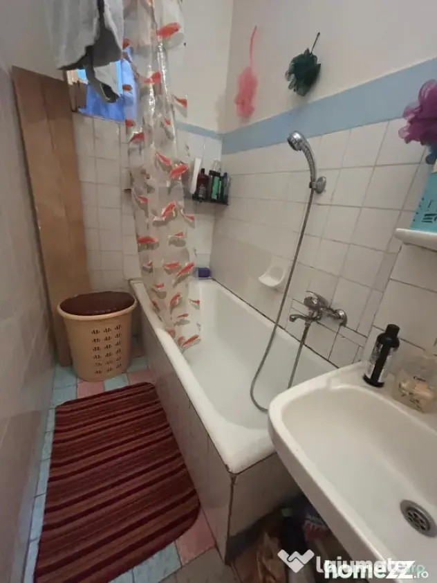 - Etaj 1- Apartament 3 camere 71mp, confort 1 decomandat, Ob - Braila (Braila)