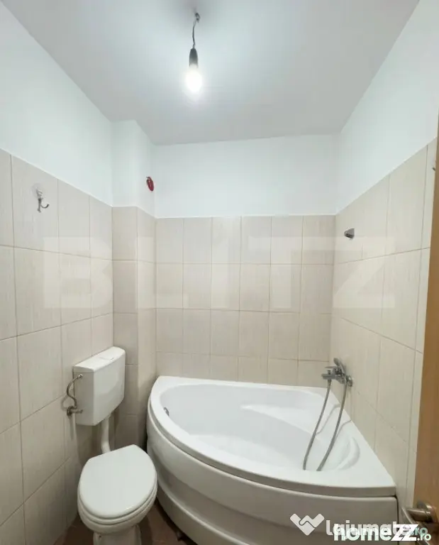 Apartament 2 camere, 40 mp, balcon, parcare, zona Cetatii - Floresti (Cluj)