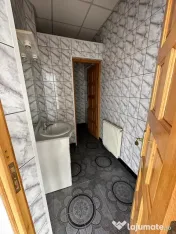 Clădire emblematică de vânzare în Piatra Neamț – fost 
