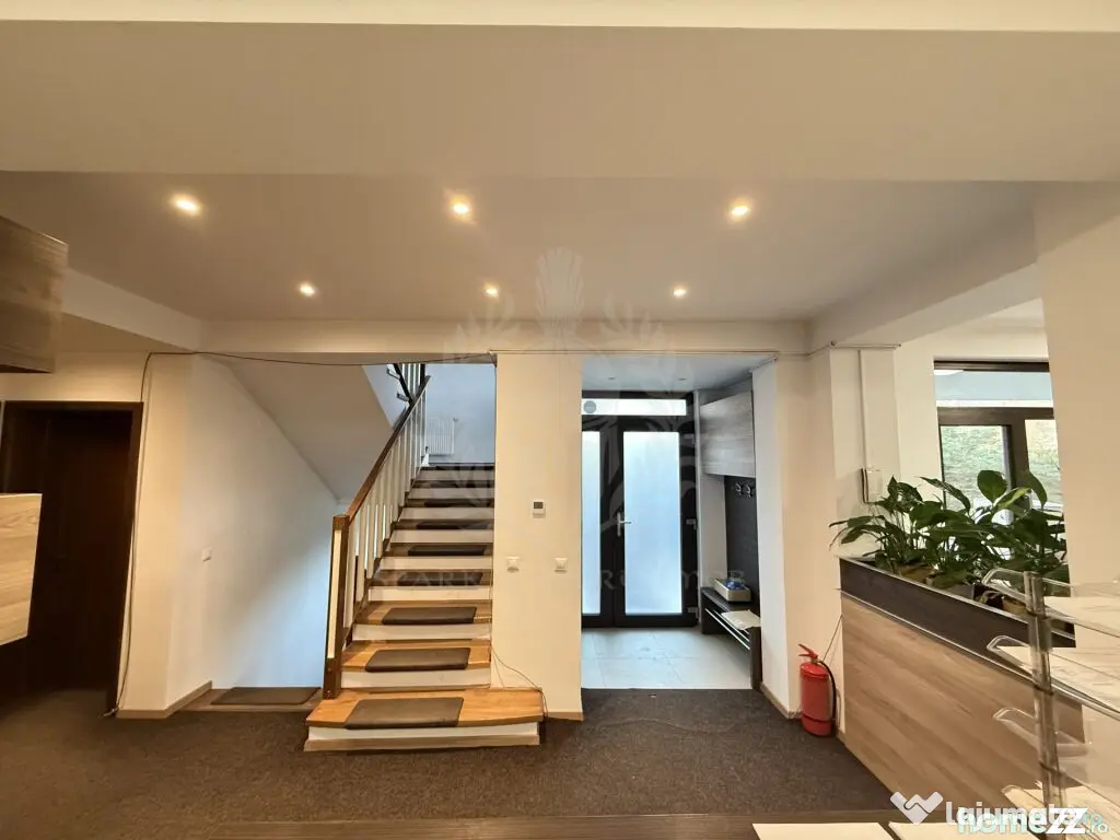 CASA /RESEDINTA//CLINICA //BIROURI// ANA IPATESCU//