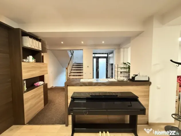 CASA /RESEDINTA//CLINICA //BIROURI// ANA IPATESCU//