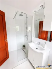 Studio in vila, 50 mp, vedere panoramica, terasa amenajata i