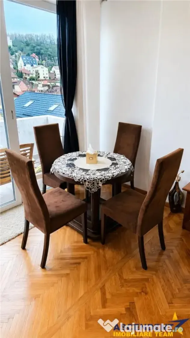 Studio in vila, 50 mp, vedere panoramica, terasa amenajata i
