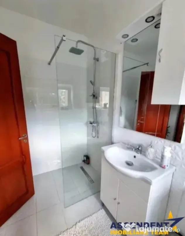Studio in vila, 50 mp, vedere panoramica, terasa amenajata i