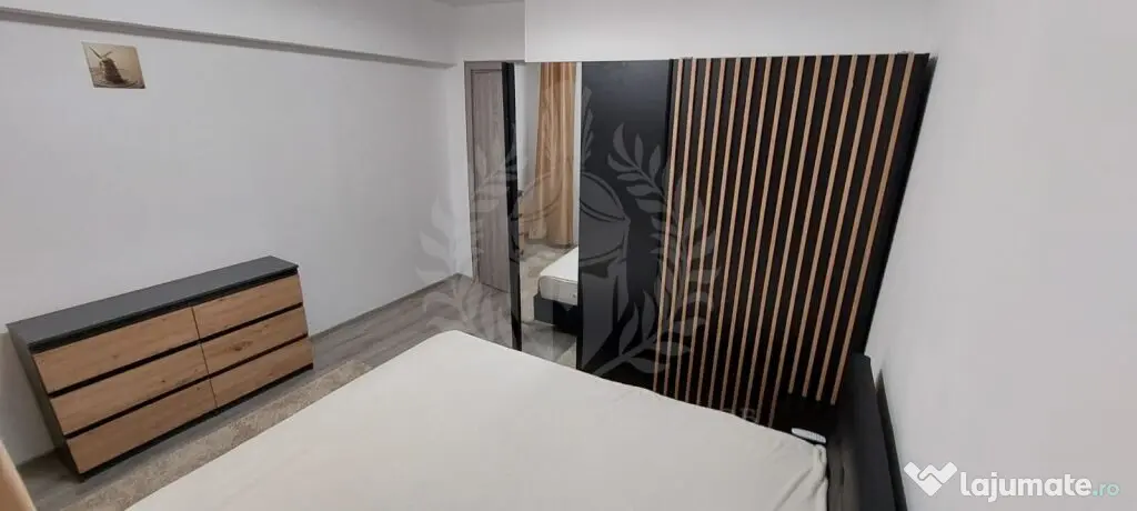 //2 CAMERE// DECOMANDAT// ZONA REPUBLICII//