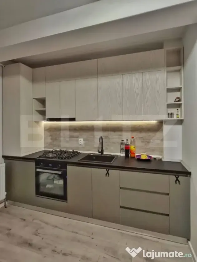 Apartament de inchiriat, 2 camere, 53 mp, loc de parcare, Ro