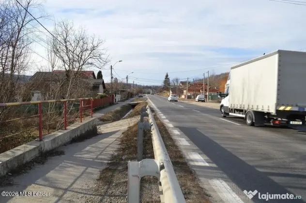 Valea Ursului - DN 7, Teren Stradal 2744 mp