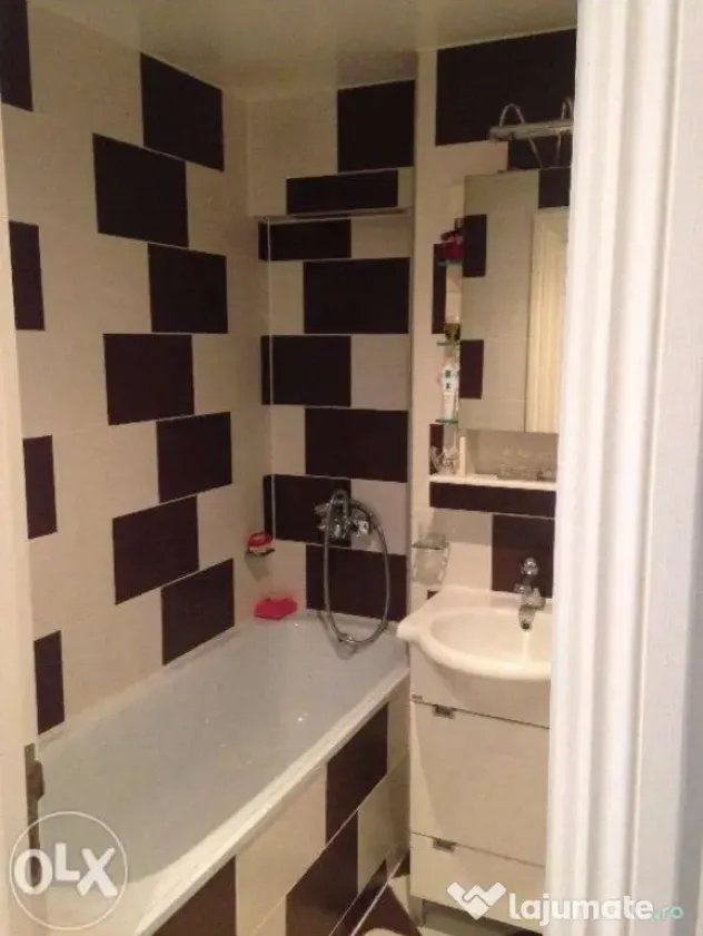 Vând apartament 2 camere central