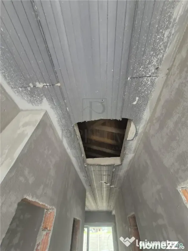 Duplex pe parter - 2 dormitoare - 2 bai - zona in dezvoltare