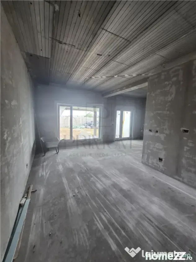 Duplex pe parter - 2 dormitoare - 2 bai - zona in dezvoltare