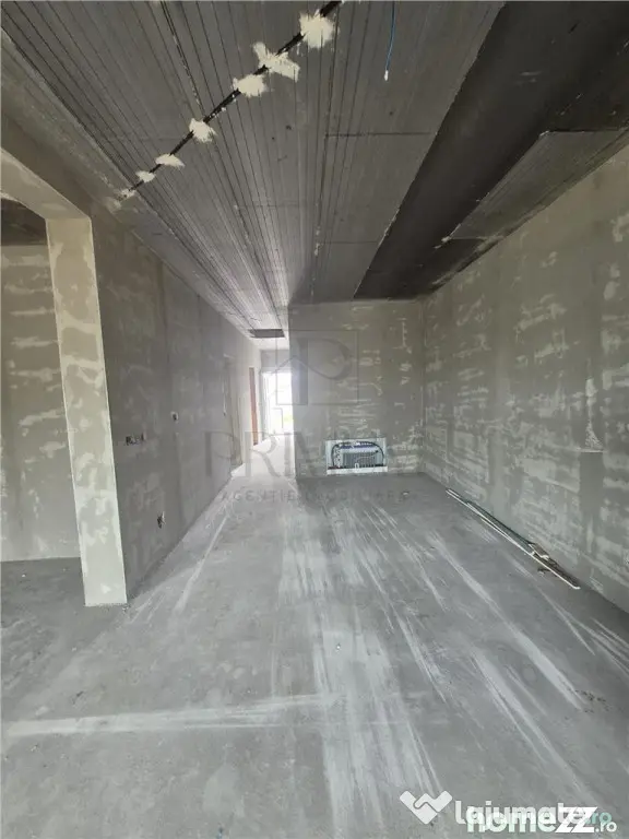 Duplex pe parter - 2 dormitoare - 2 bai - zona in dezvoltare