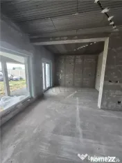 Duplex pe parter - 2 dormitoare - 2 bai - zona in dezvoltare 