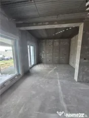 Duplex pe parter - 2 dormitoare - 2 bai - zona in dezvoltare 