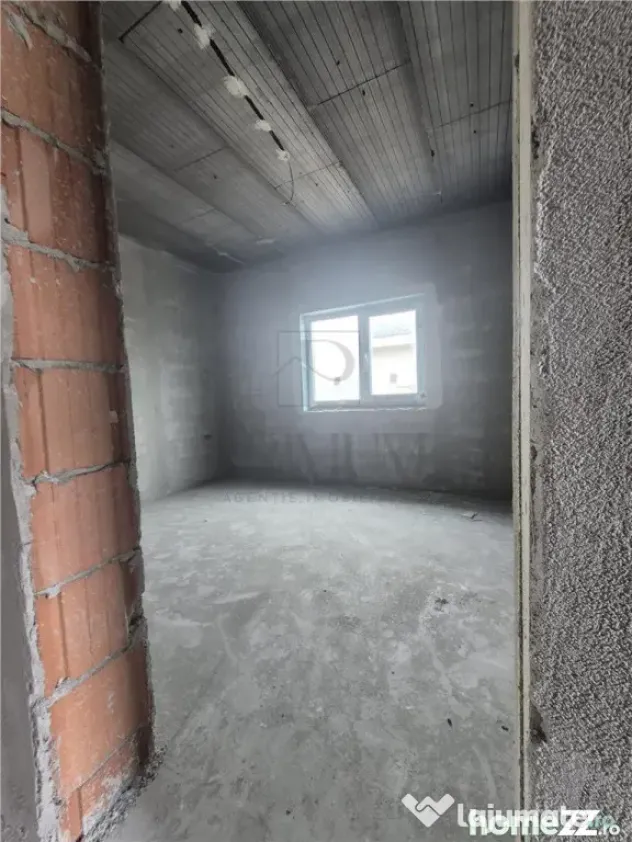 Duplex pe parter - 2 dormitoare - 2 bai - zona in dezvoltare